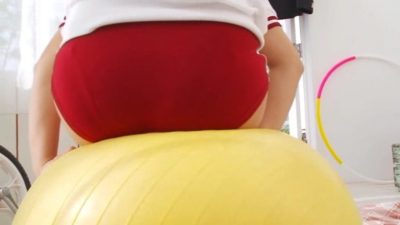 jk-bloomer-ecchi-photo