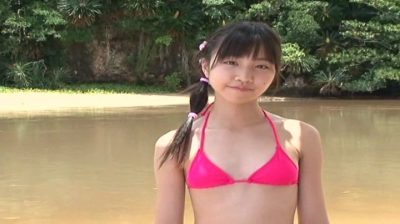 small-breasts-bikinis