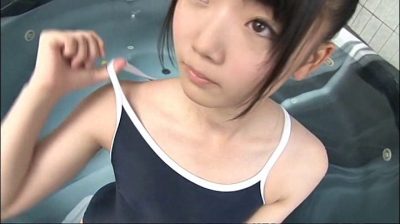 swimsuit-breast-show